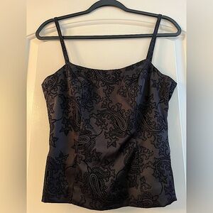 GUESS Fitted Cropped Tank (Black Color)